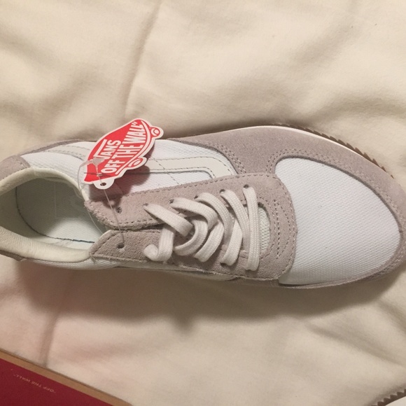 Grey and white vans - Picture 2 of 4